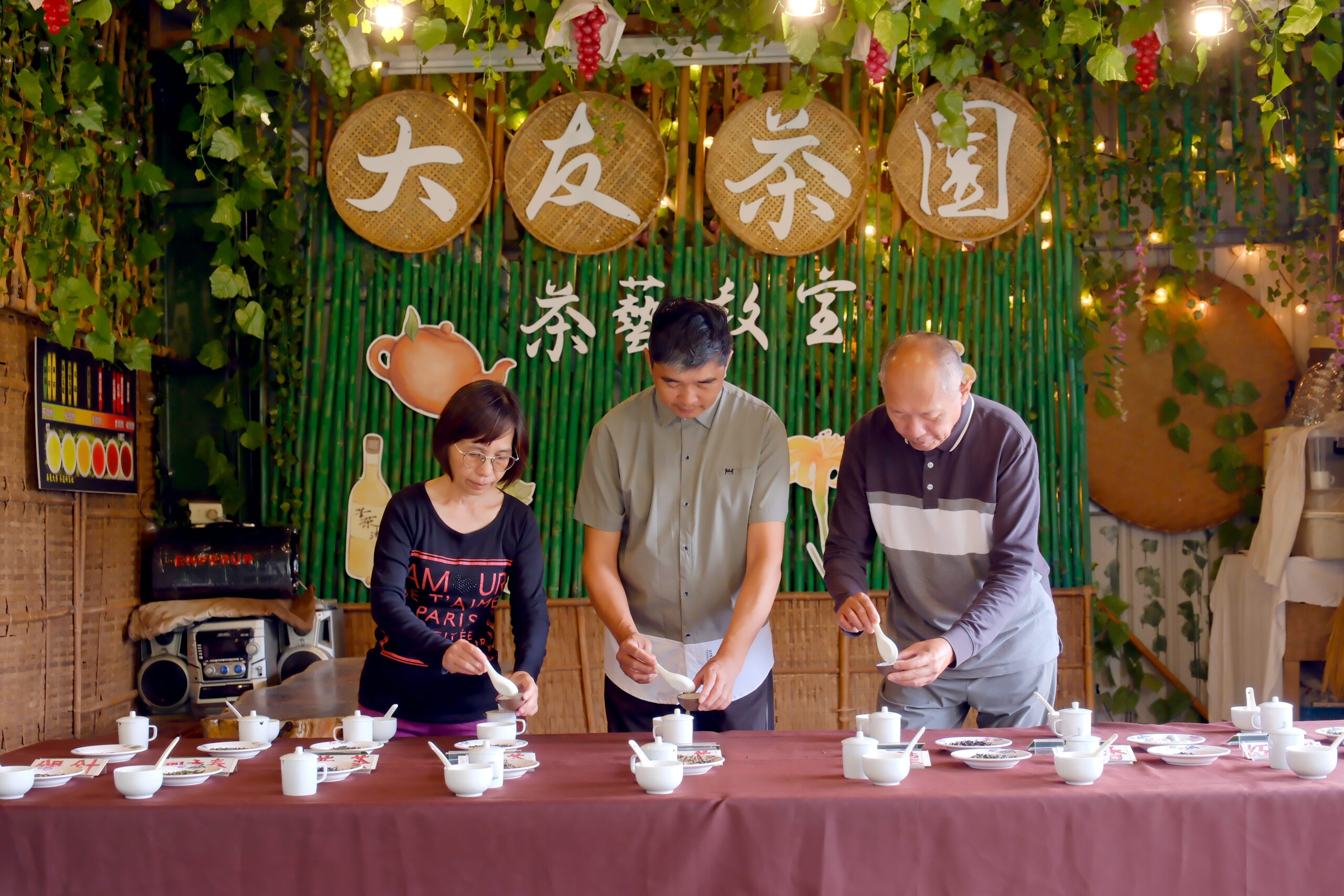 12.在「茶藝教室」可以品嘗到各種發酵程度不同的茶。